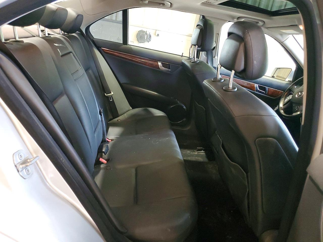 2011 MERCEDES-BENZ C-CLASS