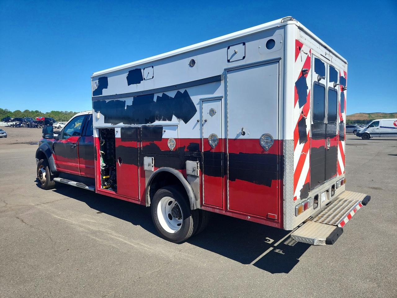 2017 FORD F550
