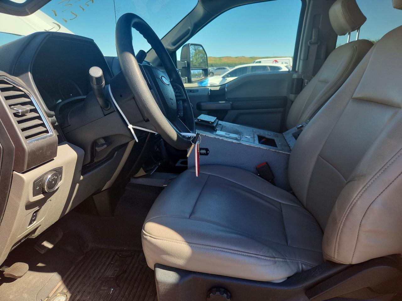 2017 FORD F550