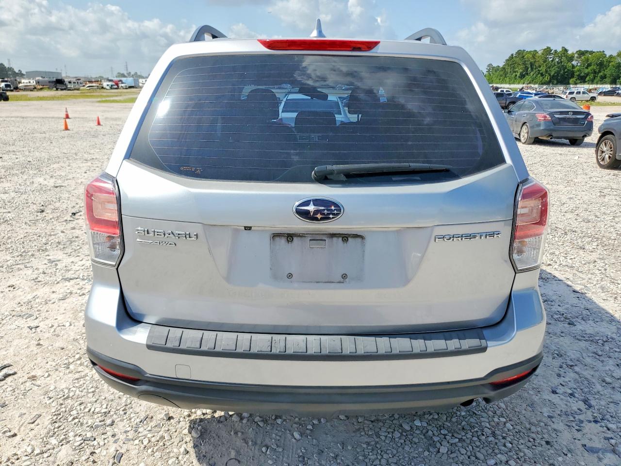 2018 SUBARU FORESTER