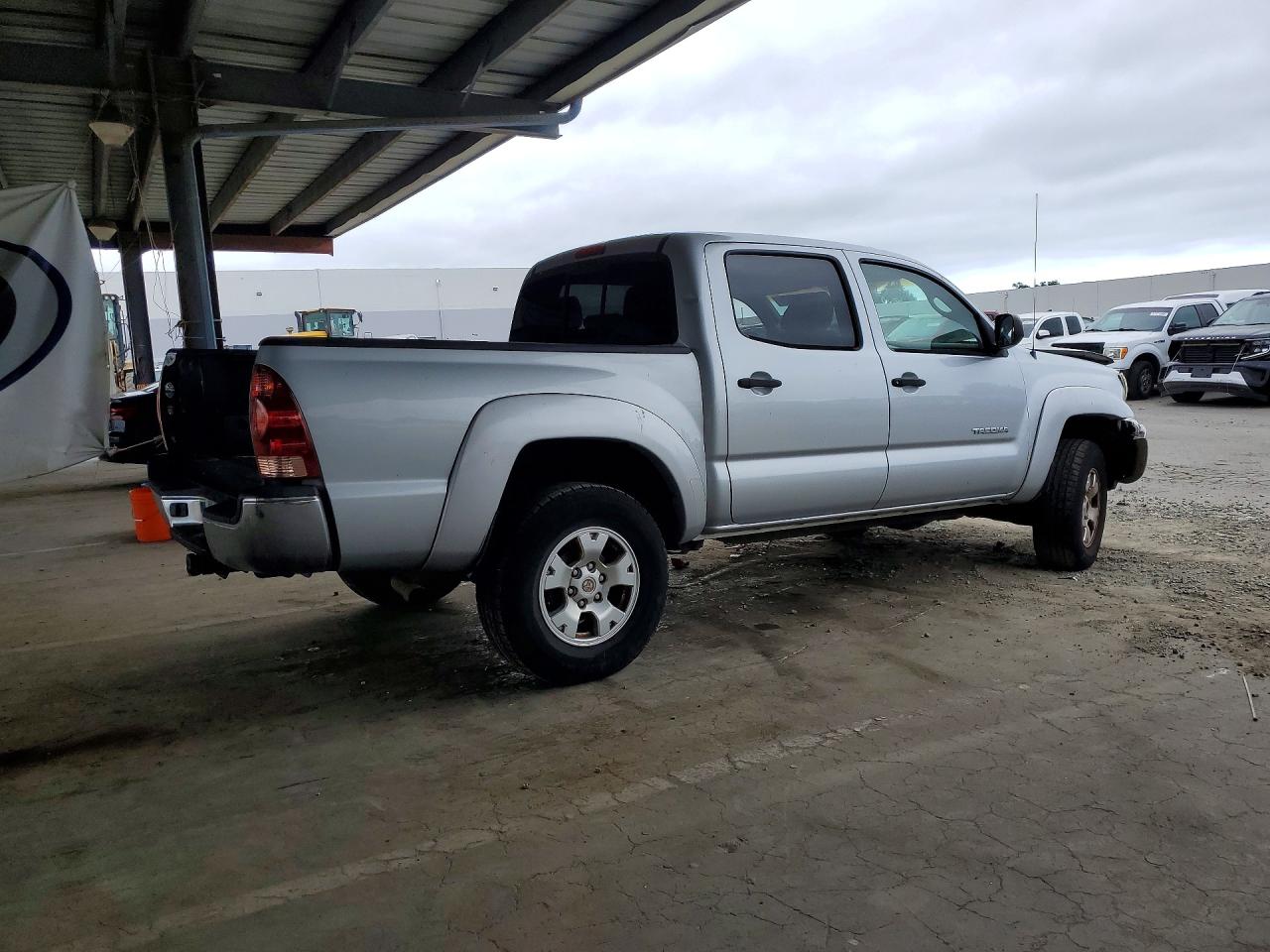 2005 TOYOTA TACOMA