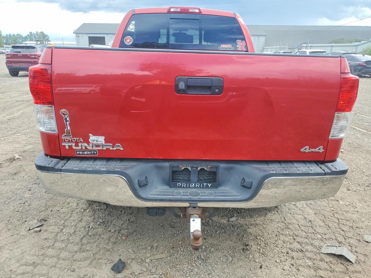 2012 TOYOTA TUNDRA