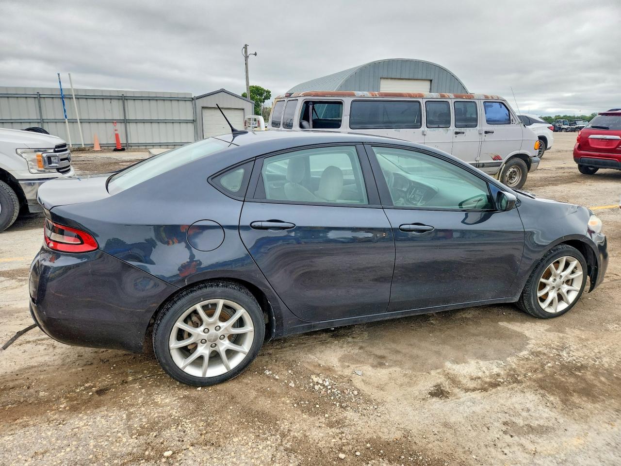2013 DODGE DART