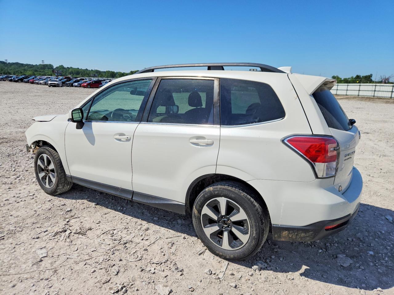2018 SUBARU FORESTER