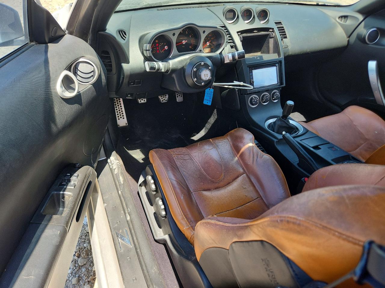 2004 NISSAN 350Z