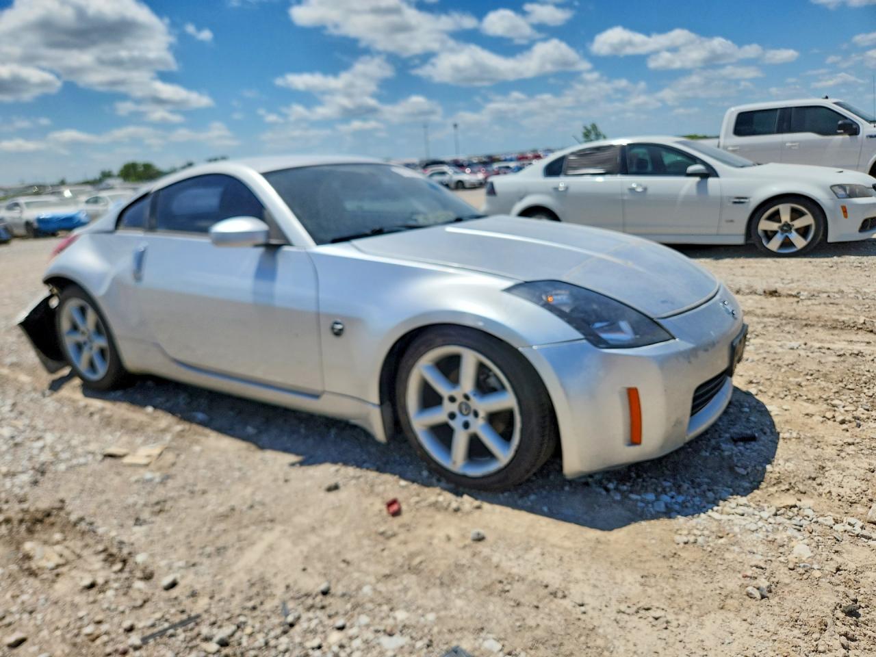2004 NISSAN 350Z
