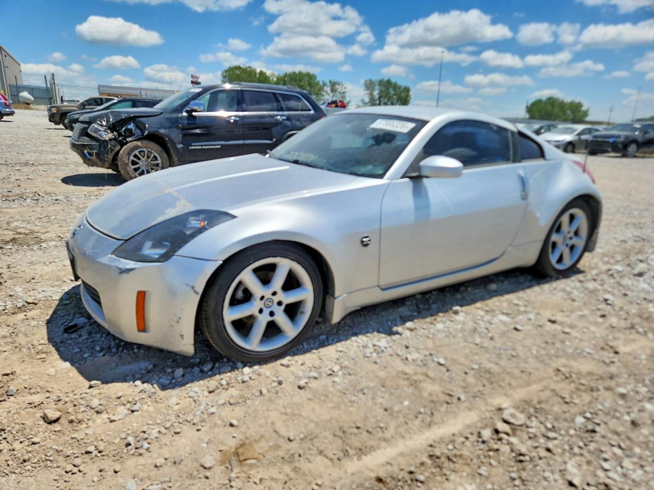 2004 NISSAN 350Z
