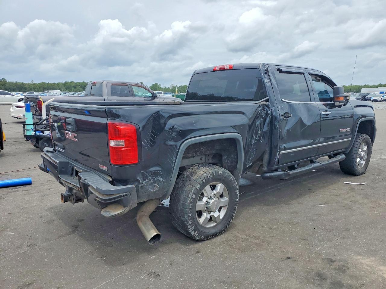 2016 GMC SIERRA