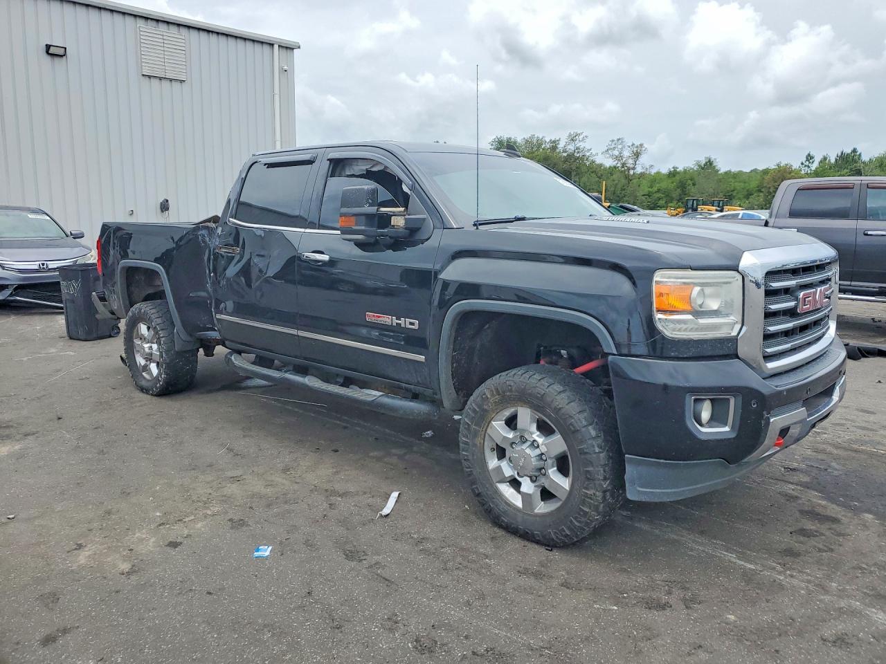 2016 GMC SIERRA