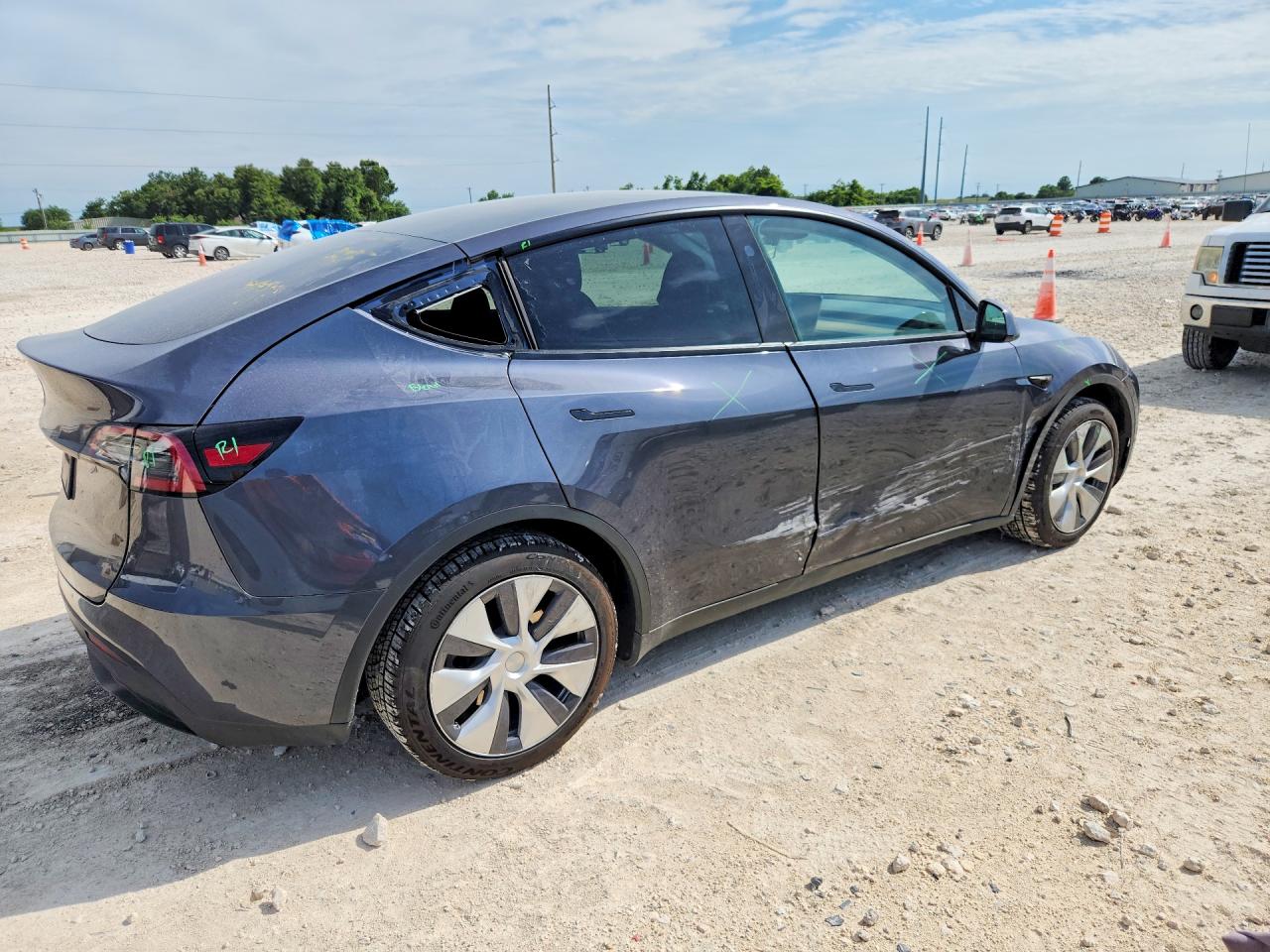 2023 TESLA MODEL Y