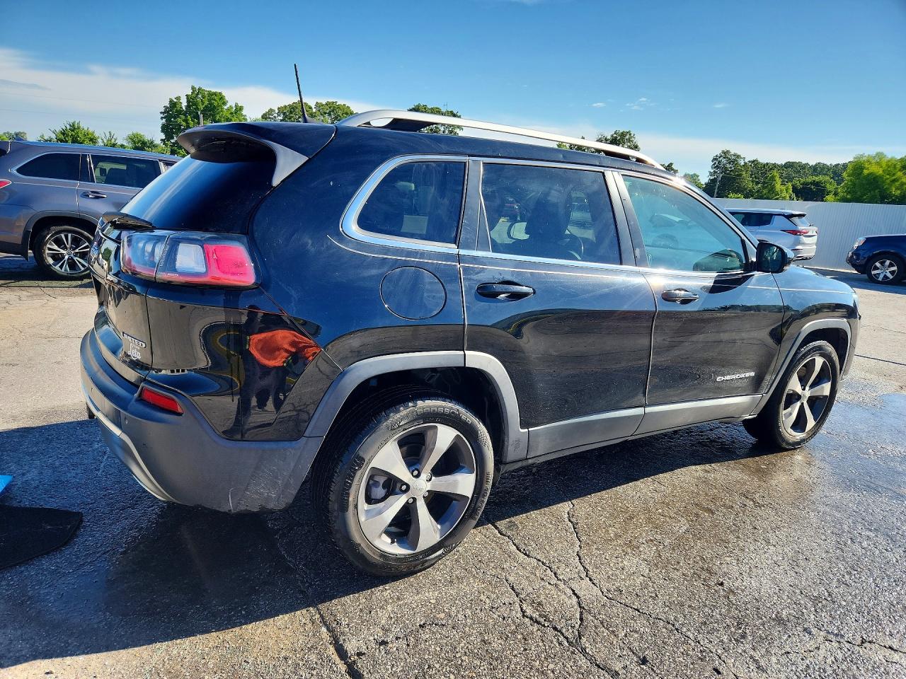 2020 JEEP CHEROKEE