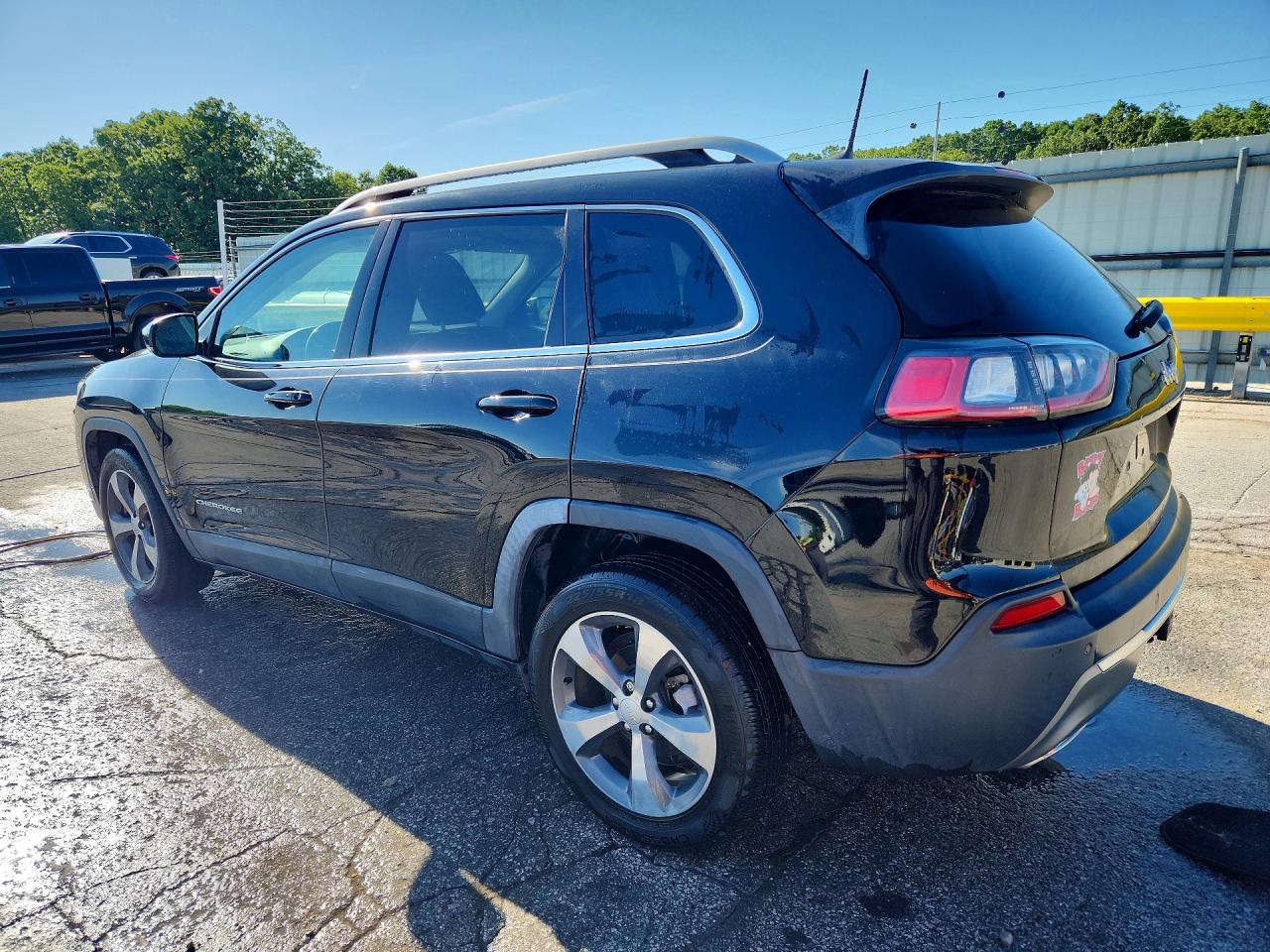 2020 JEEP CHEROKEE