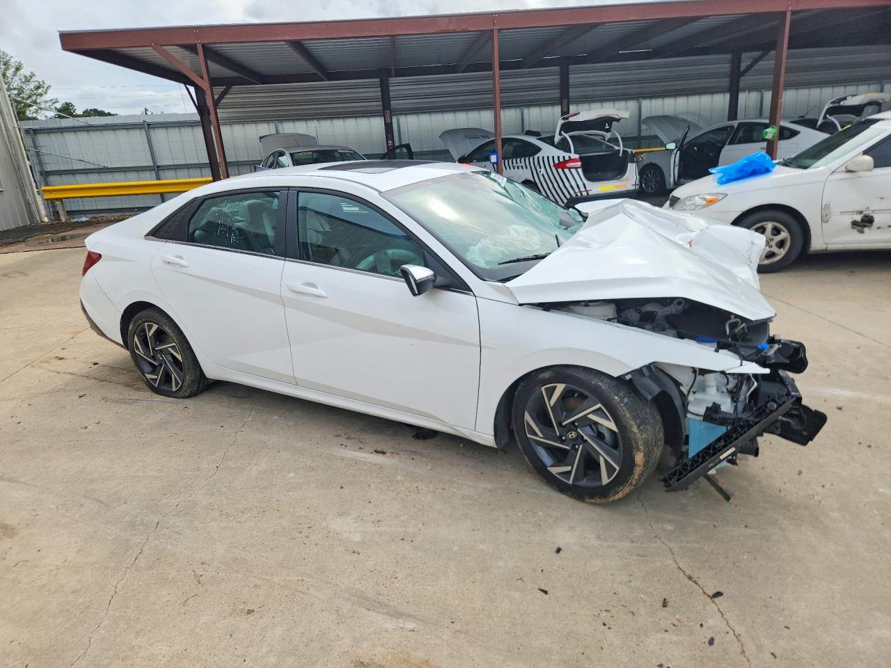 2025 HYUNDAI ELANTRA