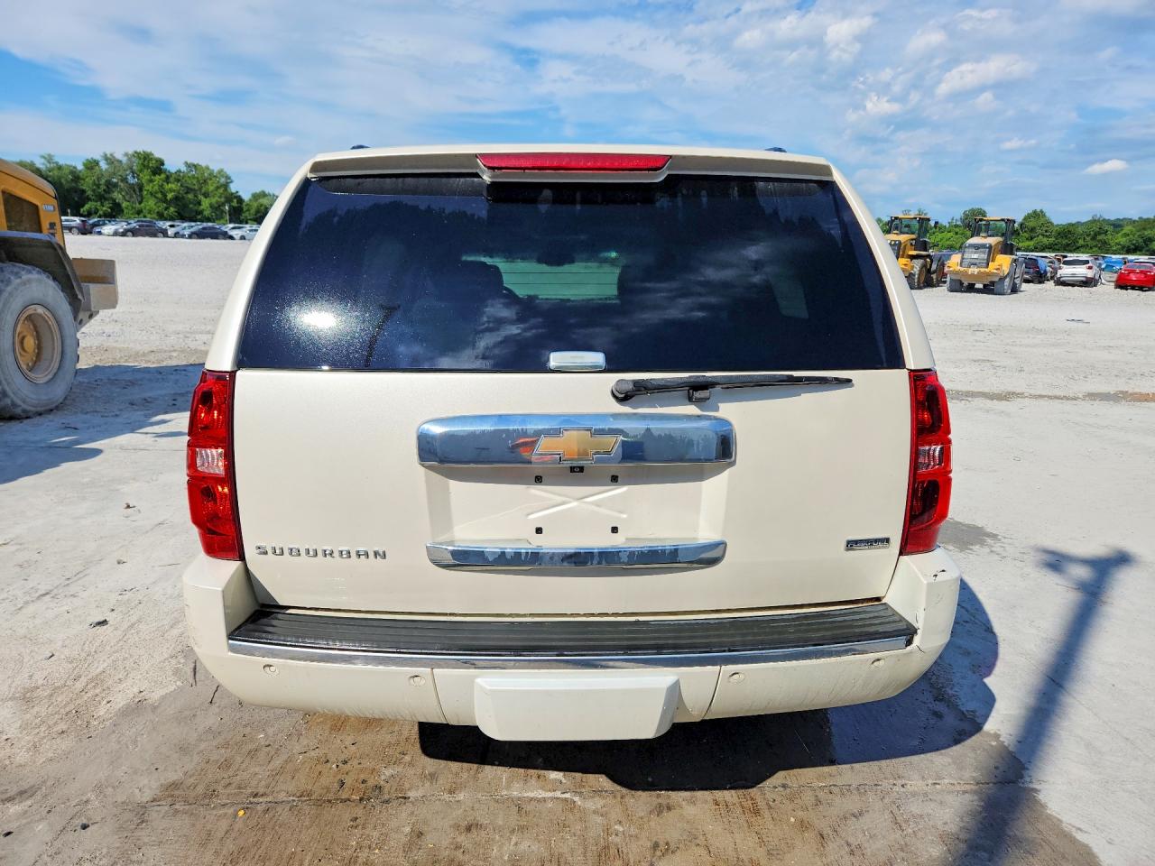2010 CHEVROLET SUBURBAN