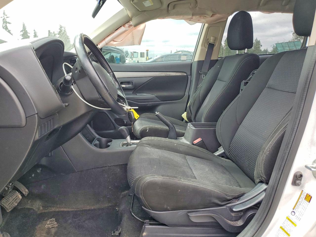 2016 MITSUBISHI OUTLANDER