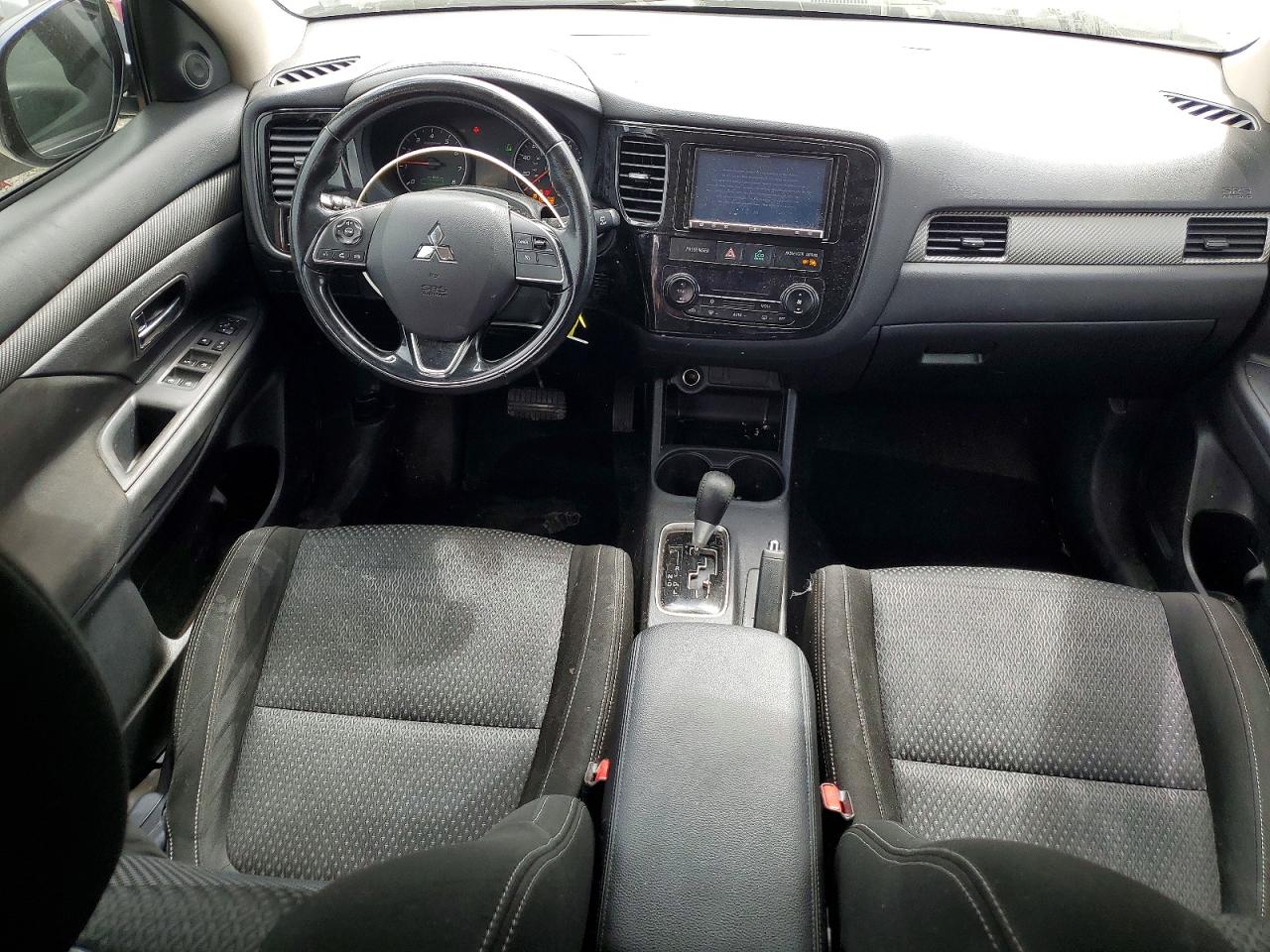 2016 MITSUBISHI OUTLANDER