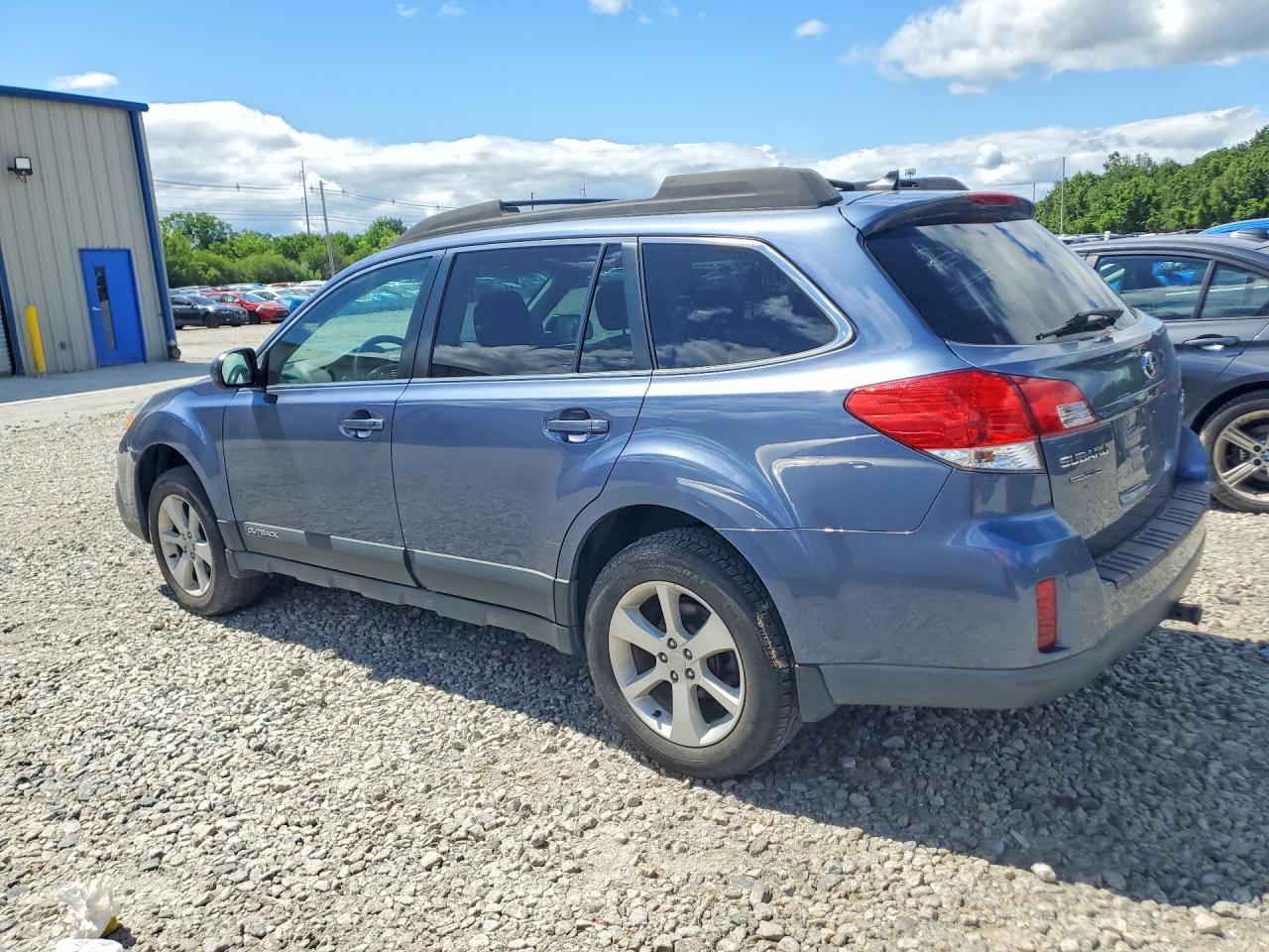 2014 SUBARU OUTBACK