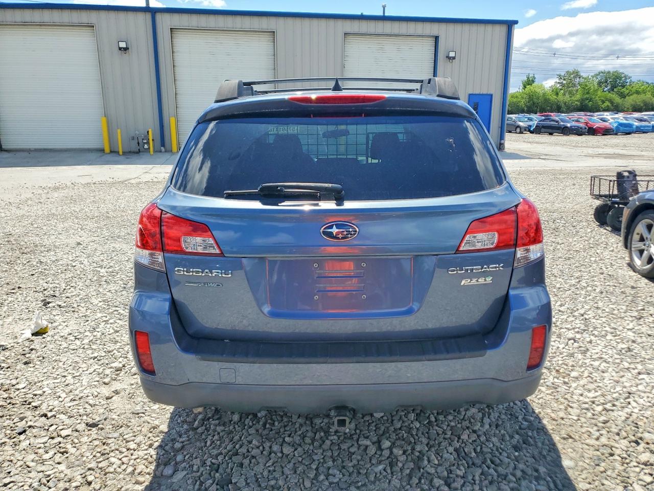 2014 SUBARU OUTBACK