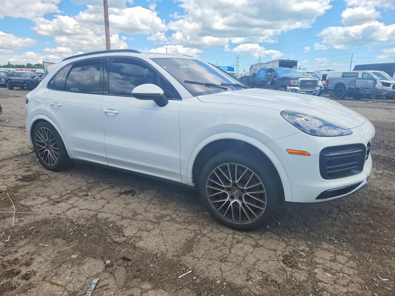 2023 PORSCHE CAYENNE