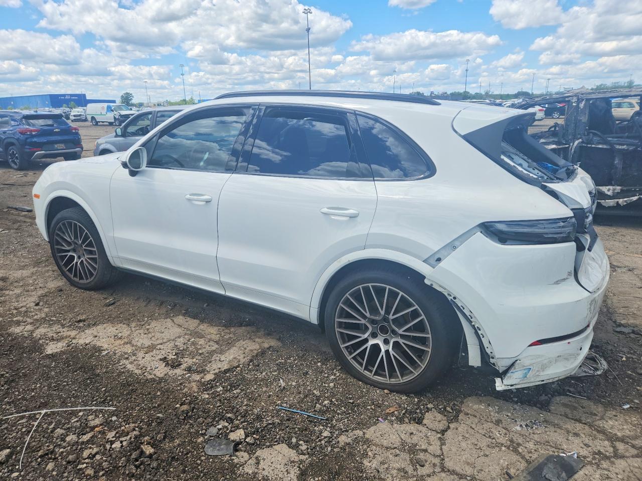 2023 PORSCHE CAYENNE