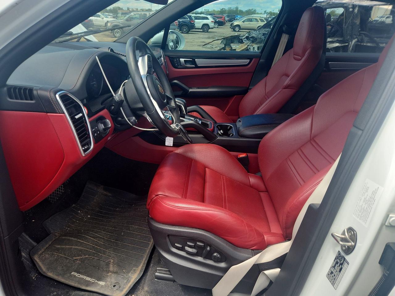 2023 PORSCHE CAYENNE