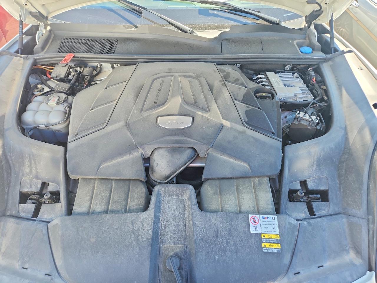 2023 PORSCHE CAYENNE