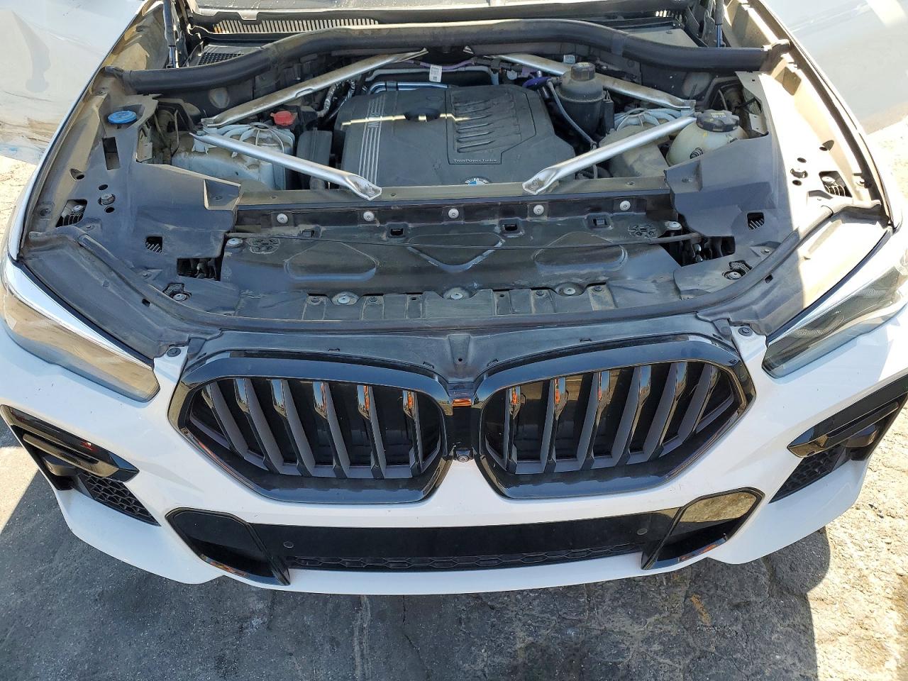 2022 BMW X6