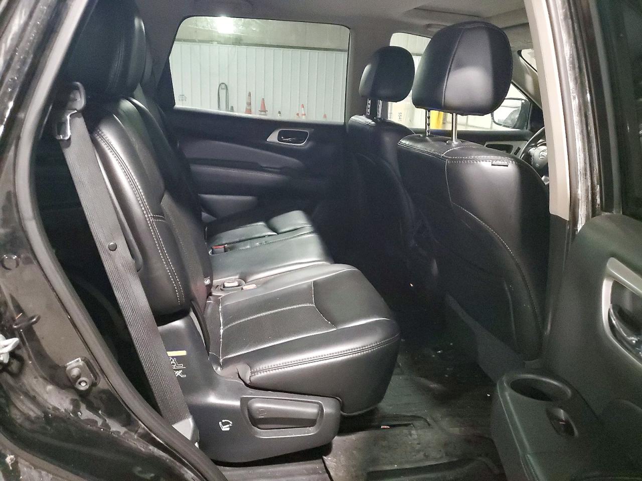 2017 NISSAN PATHFINDER