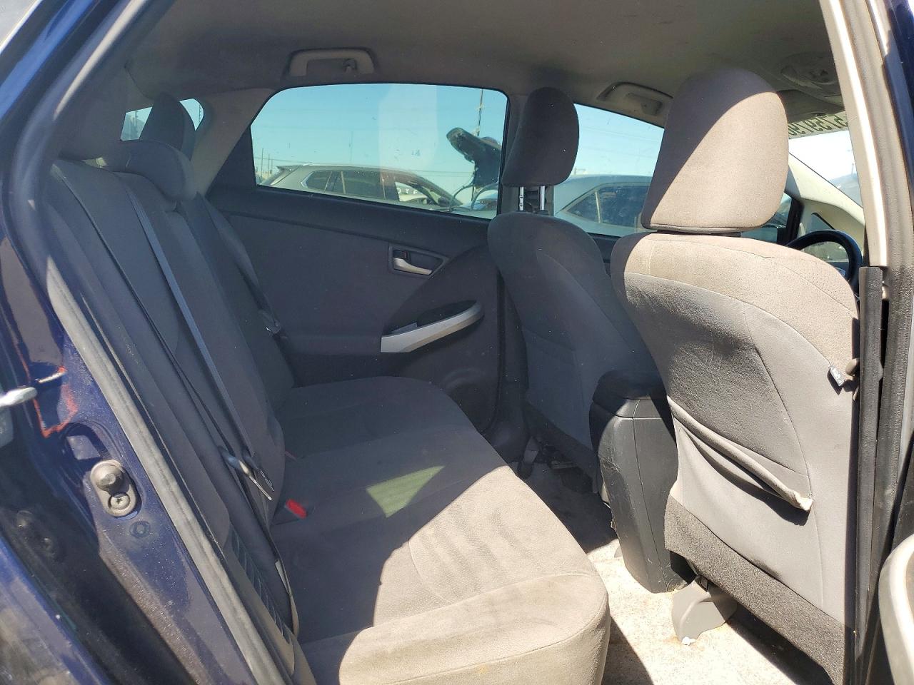 2015 TOYOTA PRIUS