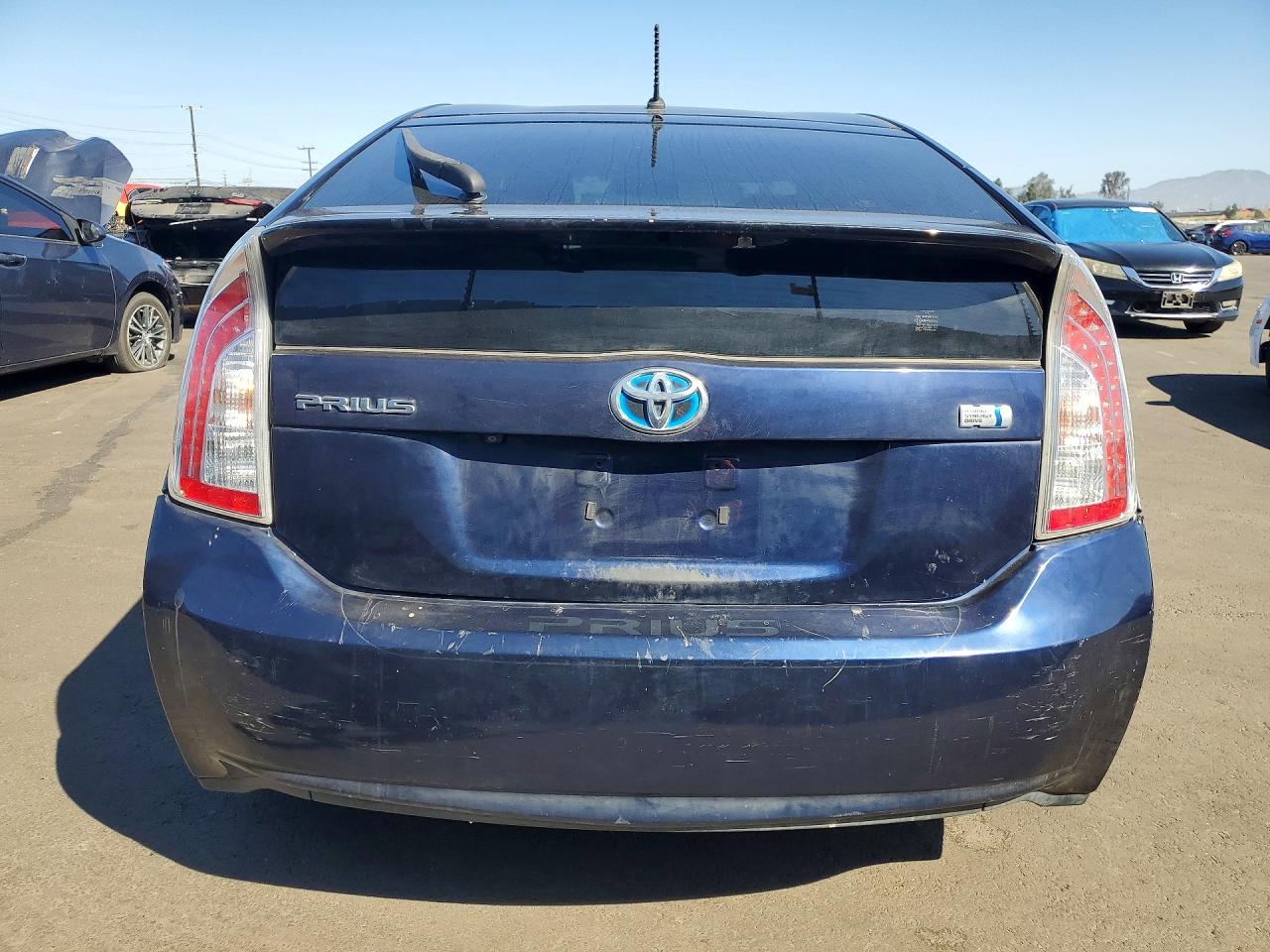 2015 TOYOTA PRIUS