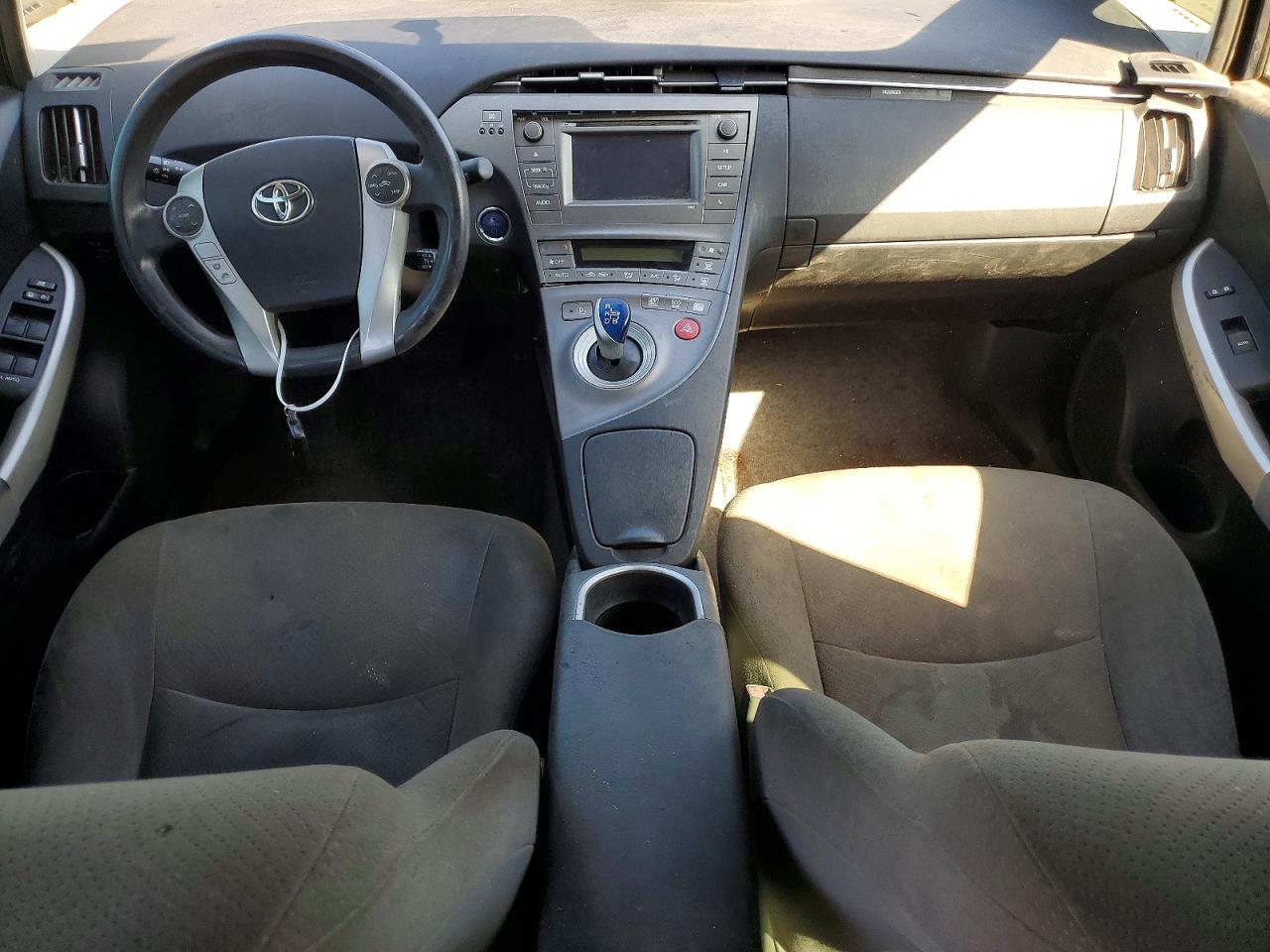 2015 TOYOTA PRIUS