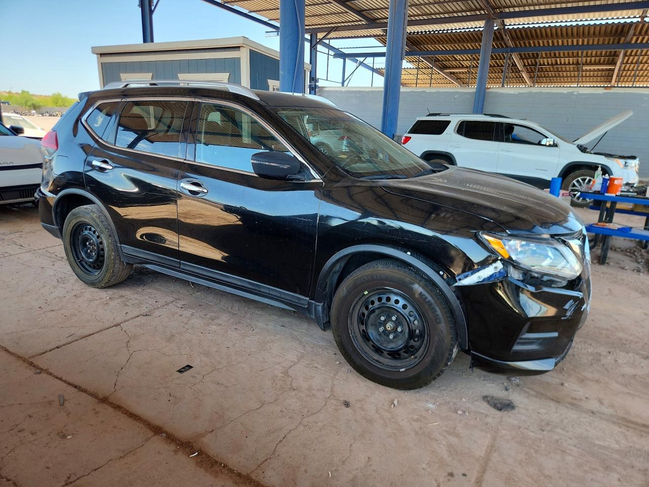 2017 NISSAN ROGUE