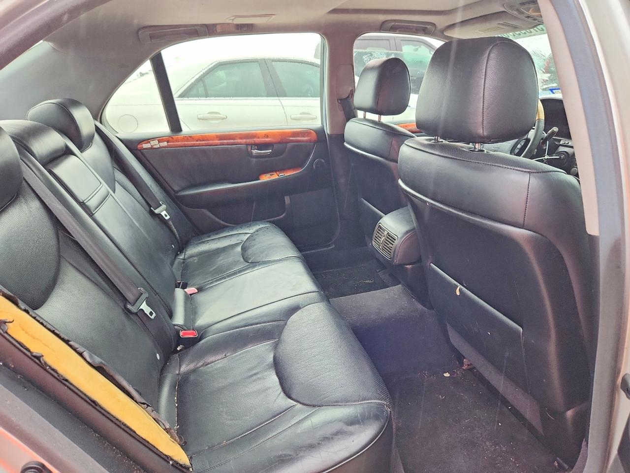2004 LEXUS LS430