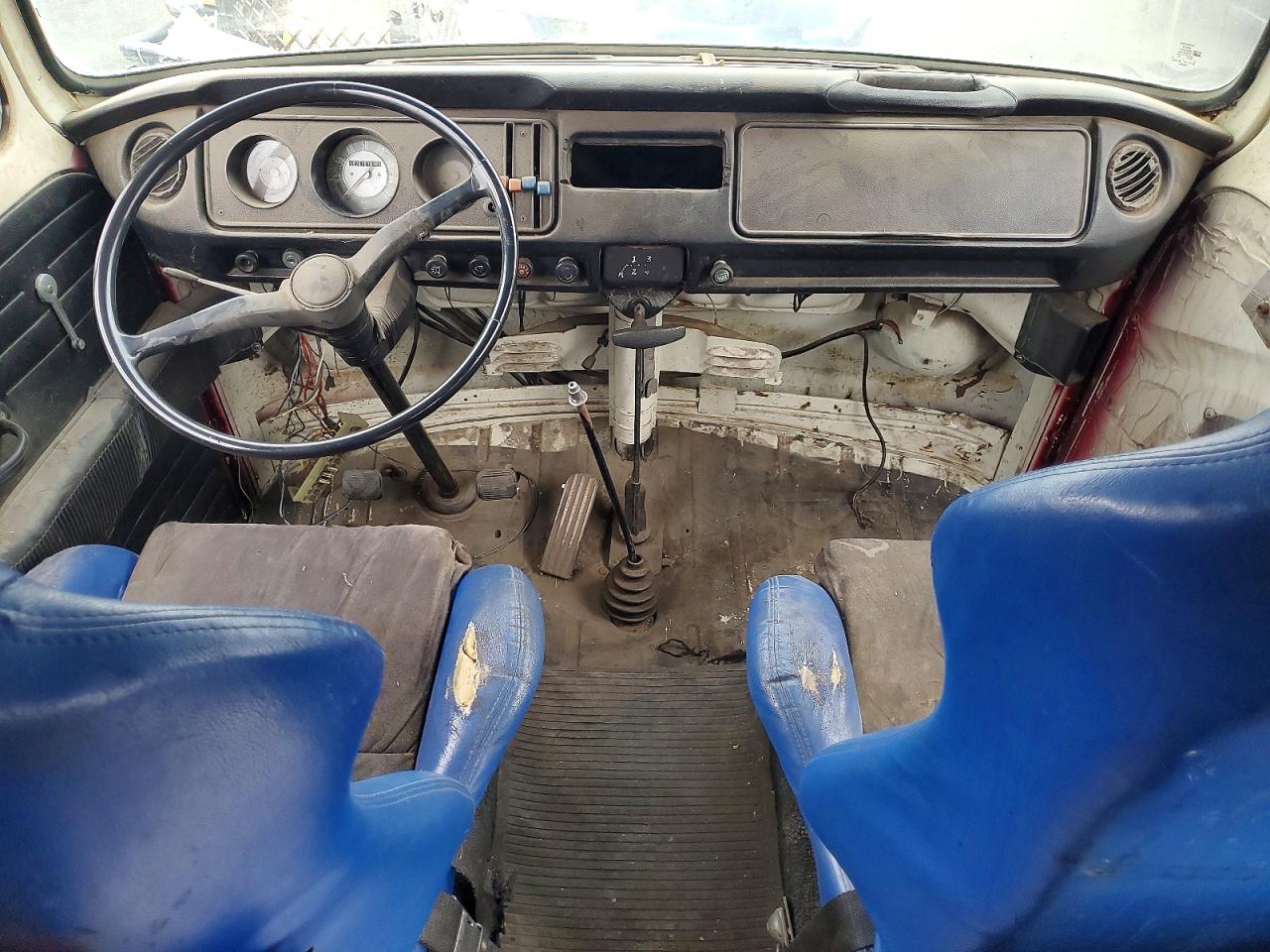 1971 VOLKSWAGEN TRANSPORTE
