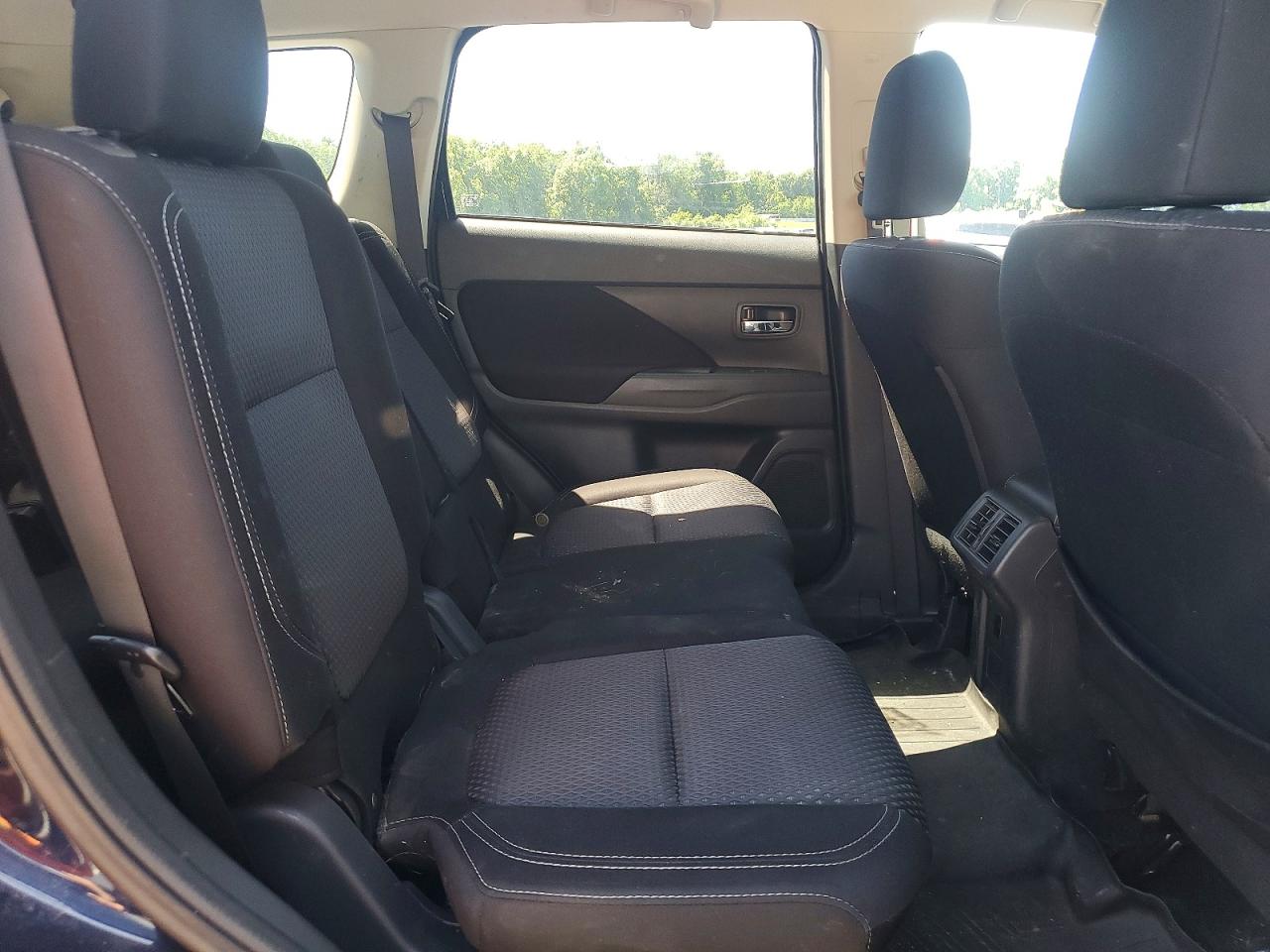 2019 MITSUBISHI OUTLANDER
