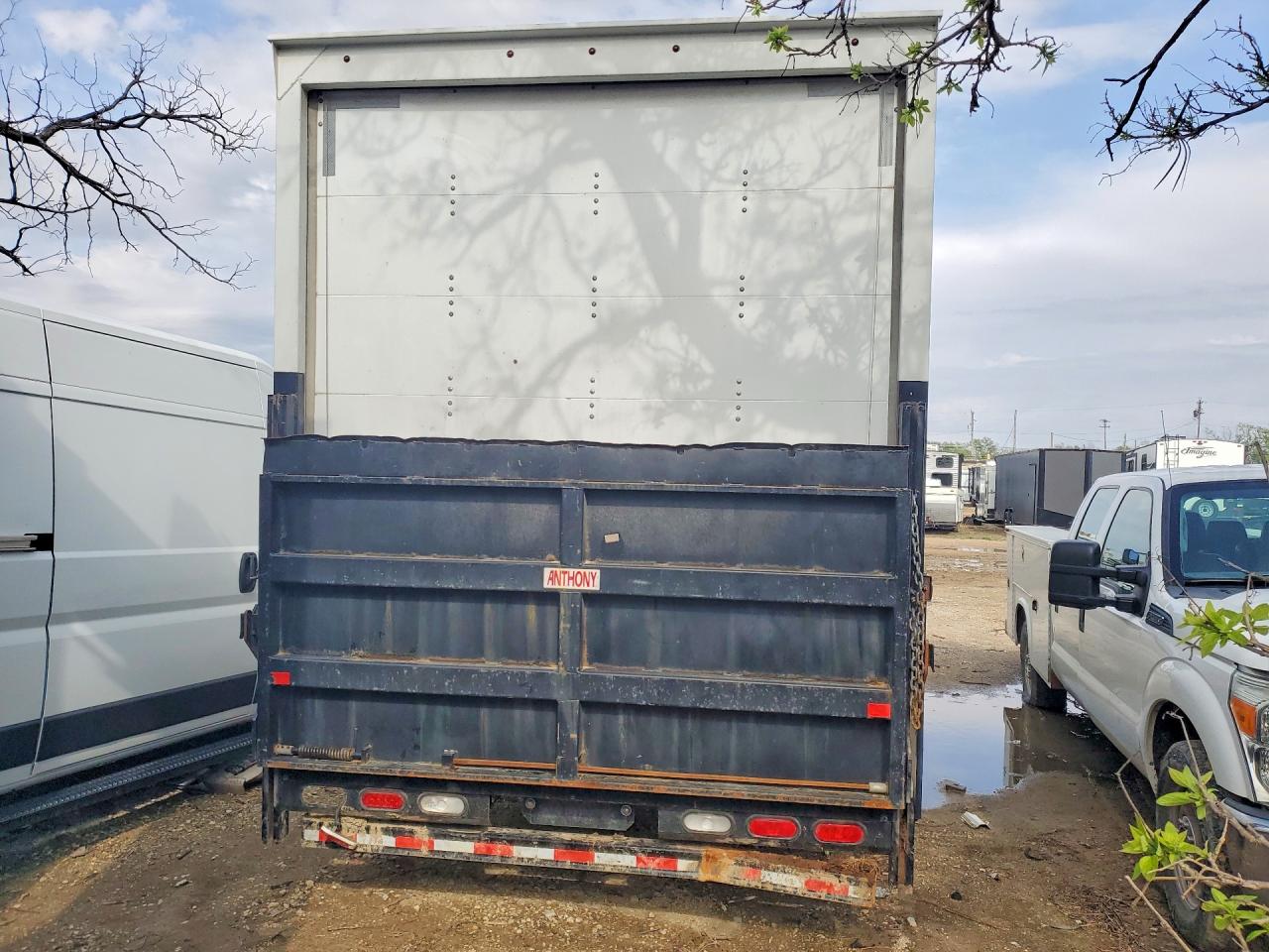 2023 ISUZU NPR