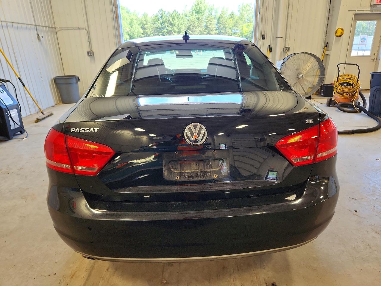 2012 VOLKSWAGEN PASSAT