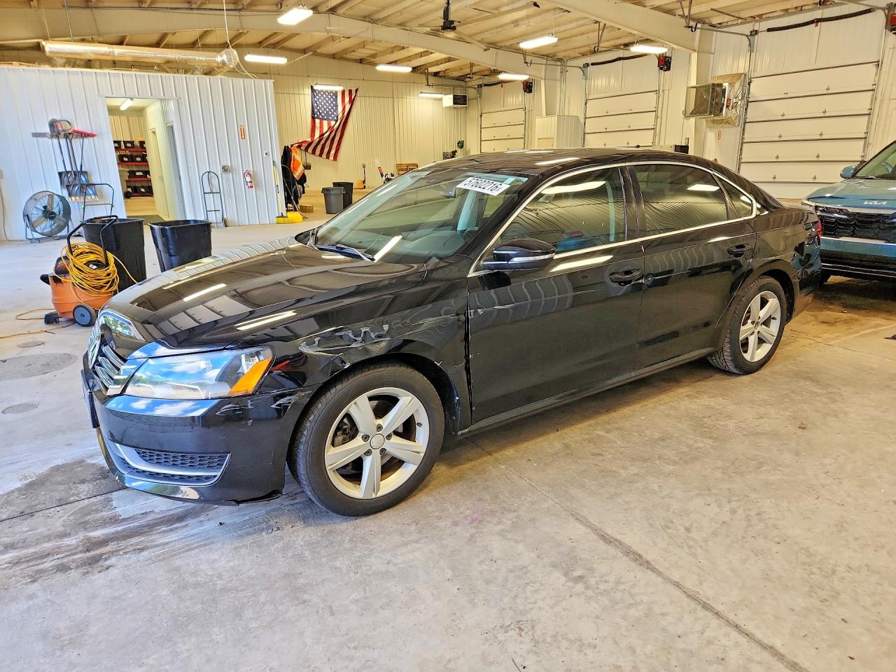 2012 VOLKSWAGEN PASSAT