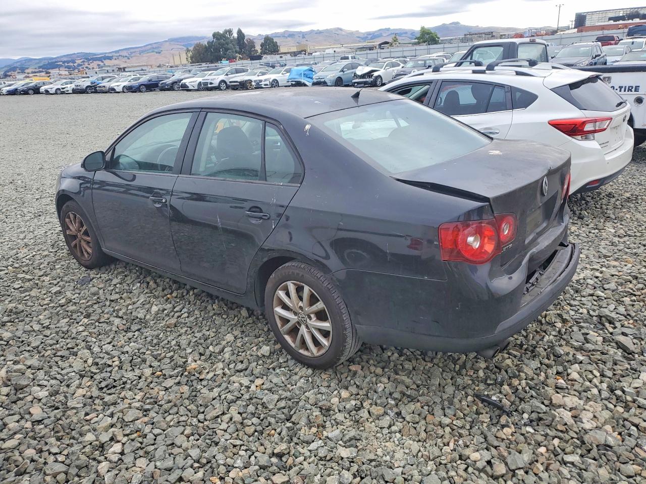 2010 VOLKSWAGEN JETTA