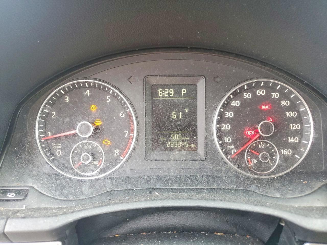 2010 VOLKSWAGEN JETTA