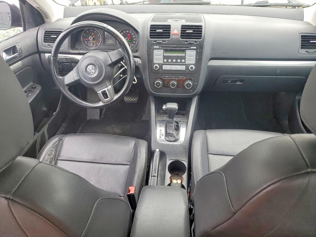 2010 VOLKSWAGEN JETTA