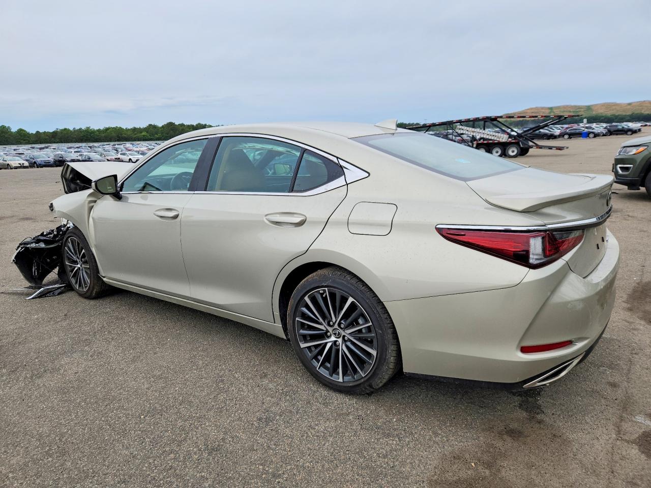 2025 LEXUS ES350