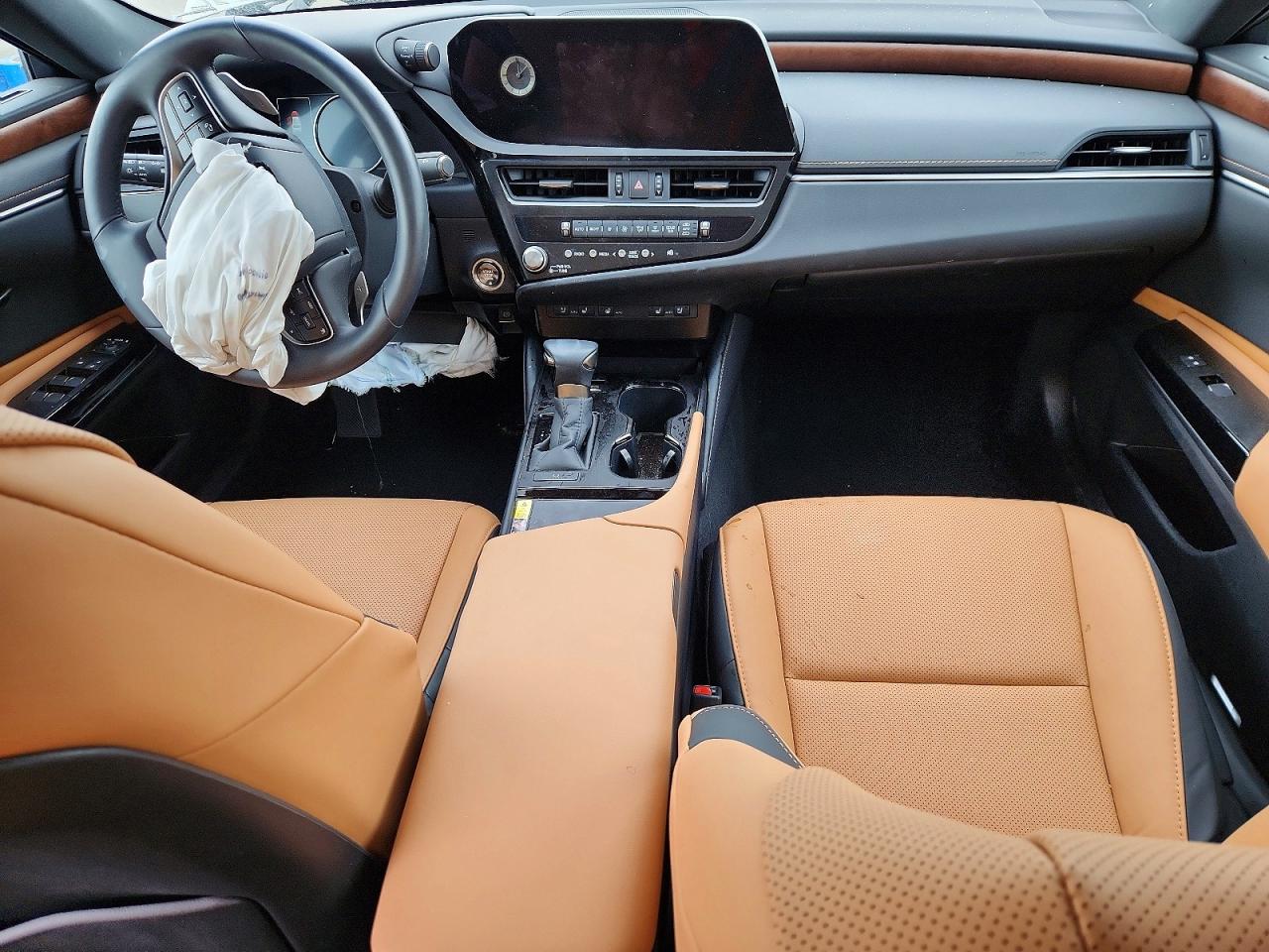 2025 LEXUS ES350