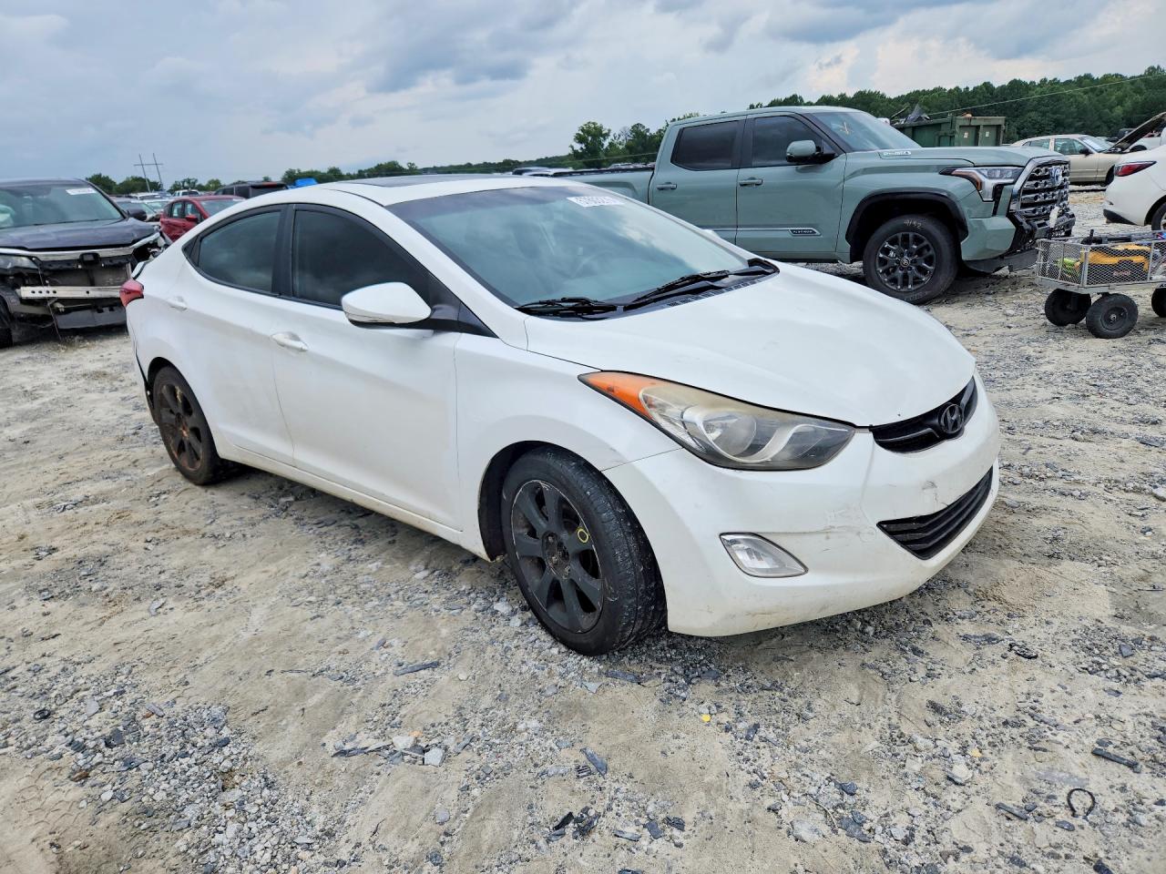 2012 HYUNDAI ELANTRA