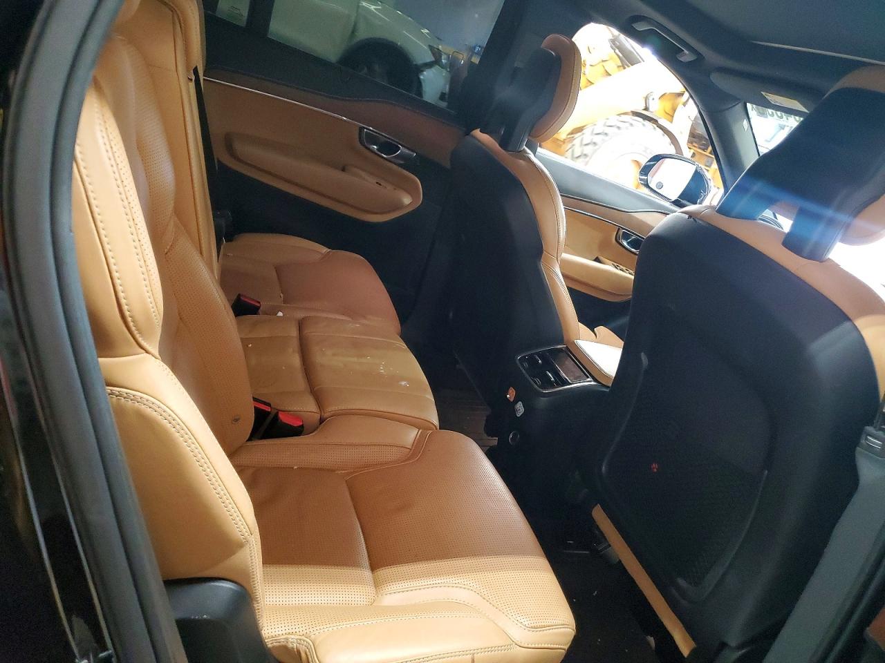 2017 VOLVO XC90