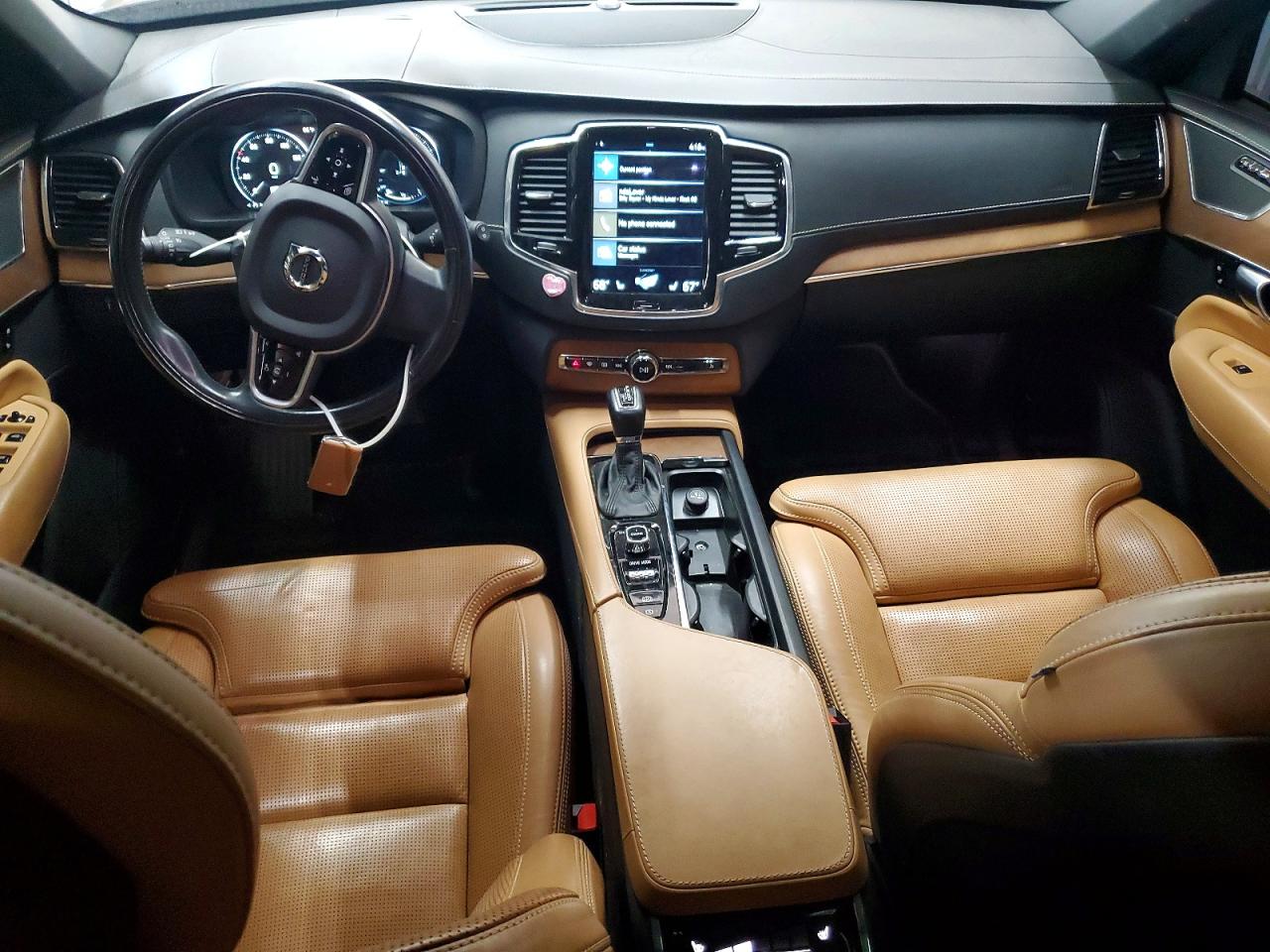 2017 VOLVO XC90