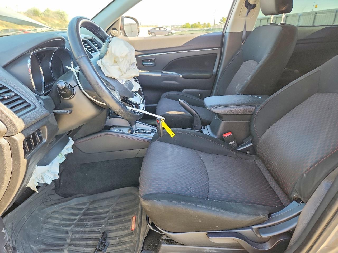 2019 MITSUBISHI OUTLANDER