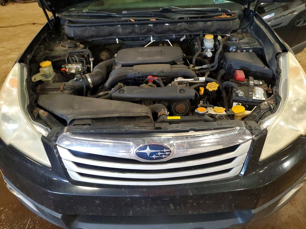 2011 SUBARU LEGACY