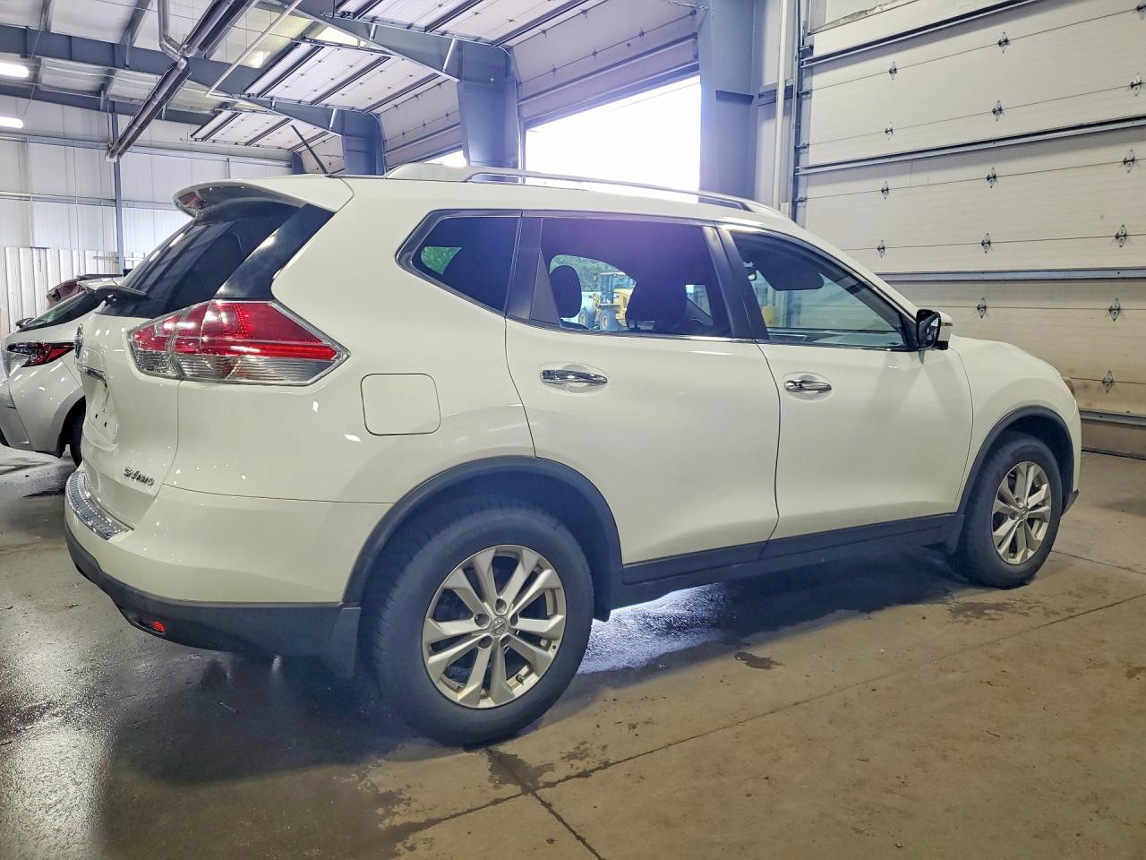 2016 NISSAN ROGUE