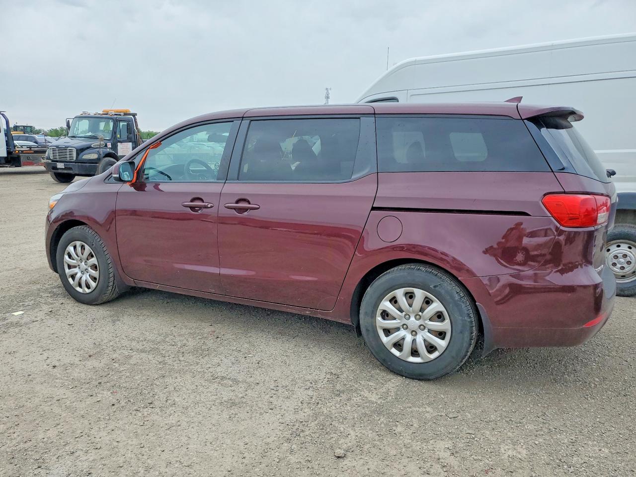 2016 KIA SEDONA